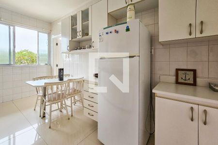 Apartamento para alugar com 118m², 3 quartos e 2 vagas Apartamento para alugar com 118m², 3 quartos e 2 vagasCozinha