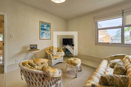 Sala de apartamento para alugar com 3 quartos, 118m² em Balneario Guarujá, Guarujá