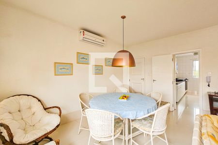 Sala de apartamento para alugar com 3 quartos, 118m² em Balneario Guarujá, Guarujá