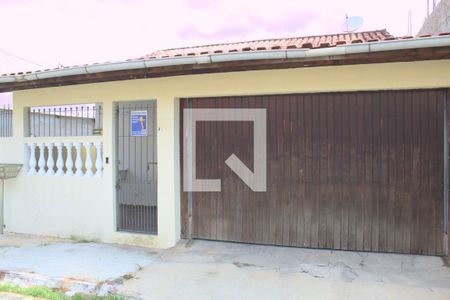 Casa para alugar com 100m², 2 quartos e 2 vagas Casa para alugar com 100m², 2 quartos e 2 vagasFachada