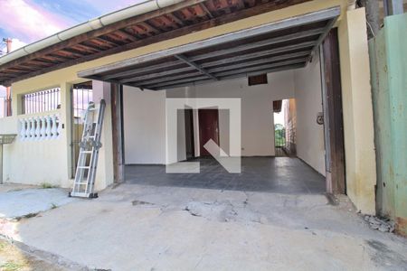 Casa para alugar com 100m², 2 quartos e 2 vagas Casa para alugar com 100m², 2 quartos e 2 vagasPortão Aberto