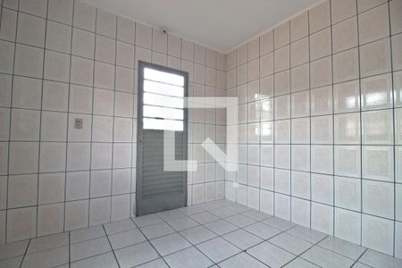 Casa para alugar com 100m², 2 quartos e 2 vagas Casa para alugar com 100m², 2 quartos e 2 vagasCozinha