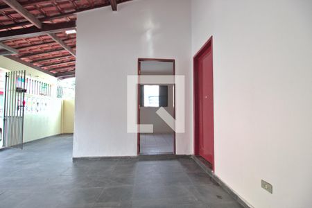 Casa para alugar com 100m², 2 quartos e 2 vagas Casa para alugar com 100m², 2 quartos e 2 vagasEntrada