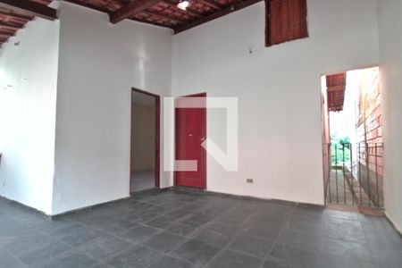 Casa para alugar com 100m², 2 quartos e 2 vagas Casa para alugar com 100m², 2 quartos e 2 vagasEntrada