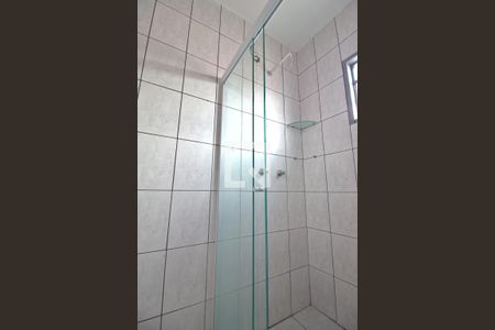 Casa para alugar com 100m², 2 quartos e 2 vagas Casa para alugar com 100m², 2 quartos e 2 vagasBanheiro