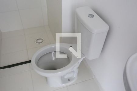 Banheiro de apartamento à venda com 2 quartos, 31m² em Vila Sônia, São Paulo