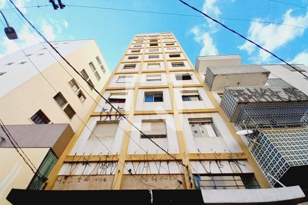 Apartamento para alugar com 42m², 1 quarto e sem vaga Apartamento para alugar com 42m², 1 quarto e sem vagaFachada do Prédio