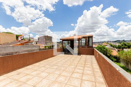Varanda  de casa para alugar com 3 quartos, 255m² em Vila Lucinda, Santo André