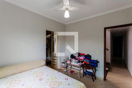 Suíte 1 de casa à venda com 3 quartos, 255m² em Vila Lucinda, Santo André