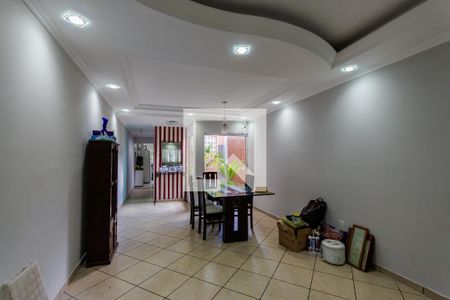 Sala de casa à venda com 3 quartos, 255m² em Vila Lucinda, Santo André