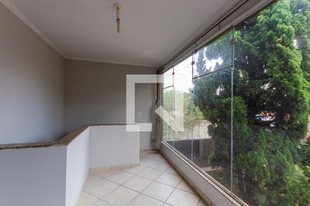 Casa para alugar com 255m², 3 quartos e 4 vagas Casa para alugar com 255m², 3 quartos e 4 vagasAcademia