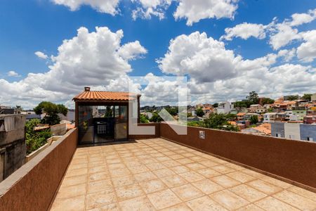Casa para alugar com 255m², 3 quartos e 4 vagas Casa para alugar com 255m², 3 quartos e 4 vagasVaranda