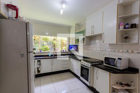 Casa para alugar com 255m², 3 quartos e 4 vagas Casa para alugar com 255m², 3 quartos e 4 vagasCozinha