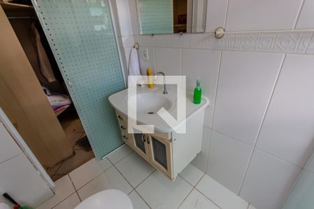 Pia de casa para alugar com 3 quartos, 255m² em Vila Lucinda, Santo André