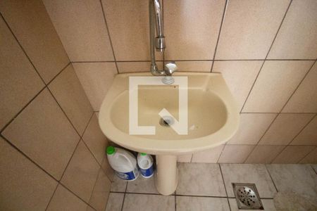 Casa à venda com 500m², 3 quartos e 6 vagasBanheiro 2