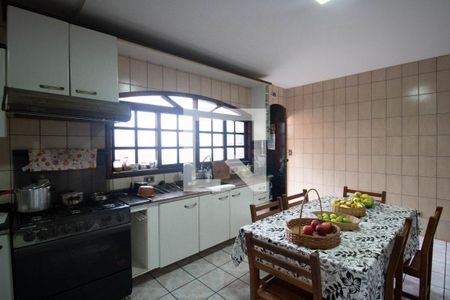 Casa à venda com 500m², 3 quartos e 6 vagasCozinha