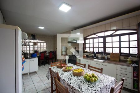 Casa à venda com 500m², 3 quartos e 6 vagasCozinha