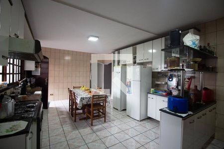 Casa à venda com 500m², 3 quartos e 6 vagasCozinha