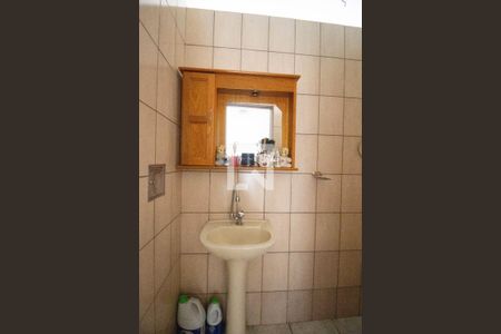 Casa à venda com 500m², 3 quartos e 6 vagasBanheiro 2