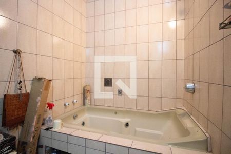 Casa à venda com 500m², 3 quartos e 6 vagasBanheiro da Suíte 1