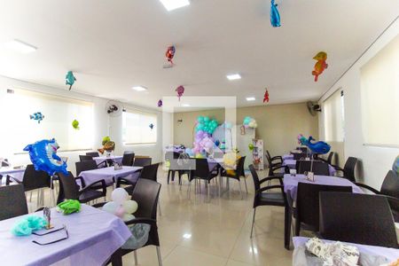 Apartamento para alugar com 42m², 2 quartos e 1 vaga Apartamento para alugar com 42m², 2 quartos e 1 vagaSalão de festas