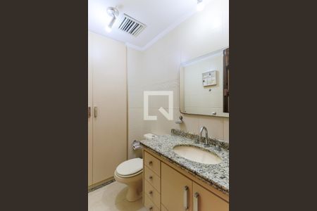 Apartamento à venda com 138m², 4 quartos e 3 vagasLavabo