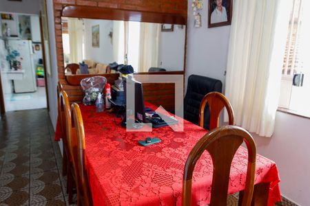sala de casa à venda com 4 quartos, 200m² em Vila Yolanda, Osasco