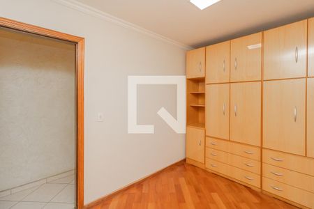 Casa à venda com 300m², 4 quartos e 5 vagas Casa à venda com 300m², 4 quartos e 5 vagasQuarto