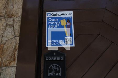 Casa à venda com 300m², 4 quartos e 5 vagas Casa à venda com 300m², 4 quartos e 5 vagasPlaquinha