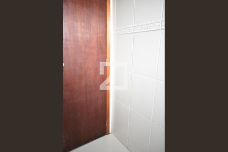 Casa de condomínio para alugar com 106m², 2 quartos e 2 vagasBanheiro 1
