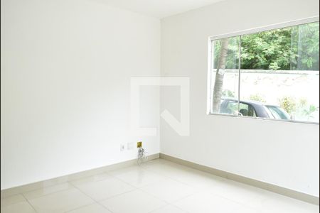 Sala de casa de condomínio para alugar com 2 quartos, 106m² em Campo Grande, Rio de Janeiro
