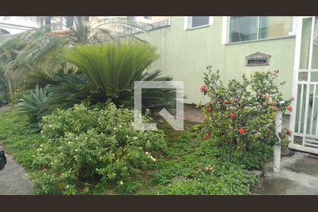 Casa de condomínio para alugar com 106m², 2 quartos e 2 vagas Casa de condomínio para alugar com 106m², 2 quartos e 2 vagasFachada do condomínio