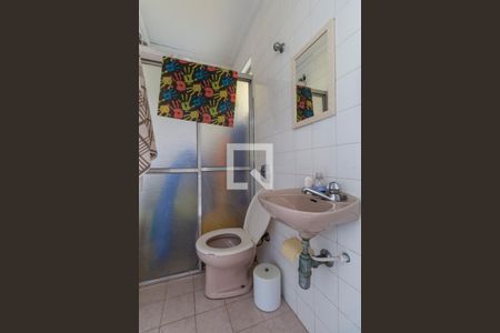 Casa à venda com 450m², 4 quartos e 4 vagasBanheiro de Serviço