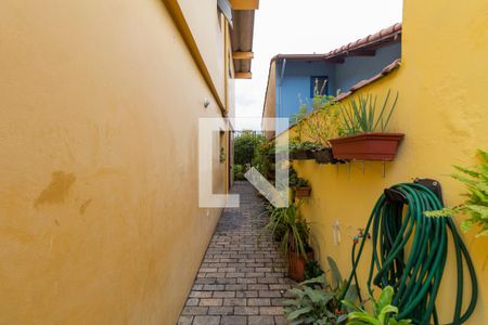 Casa à venda com 450m², 4 quartos e 4 vagasCorredor