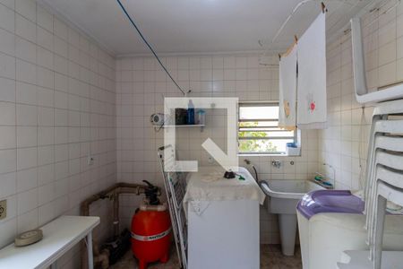 Casa à venda com 450m², 4 quartos e 4 vagasÁrea de Serviço