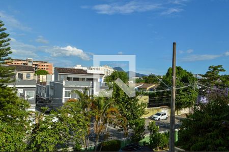 Casa de condomínio à venda com 120m², 4 quartos e 2 vagas Casa de condomínio à venda com 120m², 4 quartos e 2 vagasVista do Quarto 3