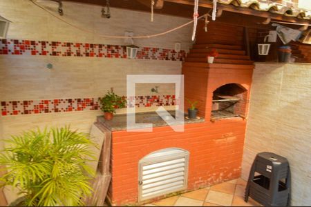 Casa de condomínio à venda com 120m², 4 quartos e 2 vagas Casa de condomínio à venda com 120m², 4 quartos e 2 vagasÁrea Gourmet