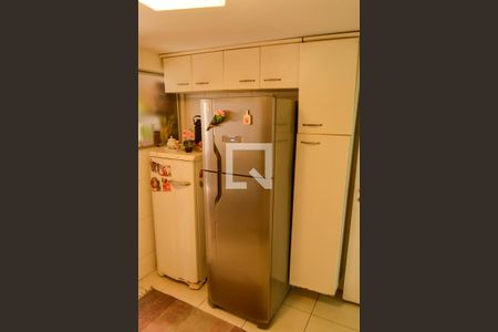 Casa de condomínio à venda com 120m², 4 quartos e 2 vagas Casa de condomínio à venda com 120m², 4 quartos e 2 vagasCozinha