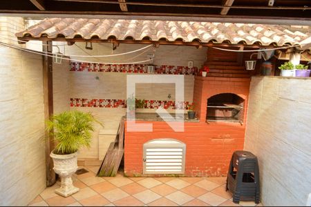 Casa de condomínio à venda com 120m², 4 quartos e 2 vagas Casa de condomínio à venda com 120m², 4 quartos e 2 vagasÁrea Gourmet