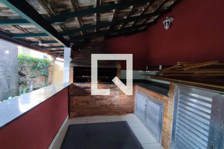 Casa de condomínio à venda com 120m², 4 quartos e 2 vagas Casa de condomínio à venda com 120m², 4 quartos e 2 vagasÁrea comum - Churrasqueira