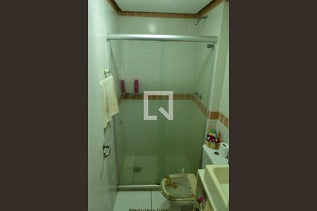 Casa de condomínio à venda com 120m², 4 quartos e 2 vagas Casa de condomínio à venda com 120m², 4 quartos e 2 vagasBanheiro 1