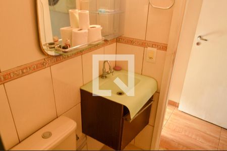 Casa de condomínio à venda com 120m², 4 quartos e 2 vagas Casa de condomínio à venda com 120m², 4 quartos e 2 vagasBanheiro 2