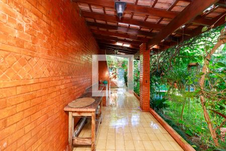 Casa à venda com 386m², 4 quartos e 4 vagasChurrasqueira