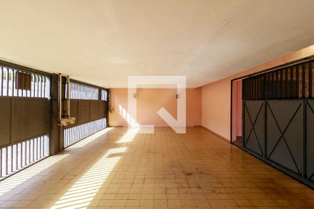 Casa à venda com 386m², 4 quartos e 4 vagasGaragem