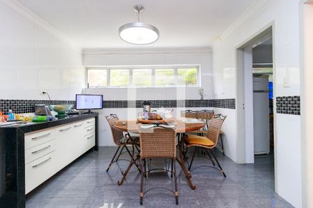 Casa à venda com 386m², 4 quartos e 4 vagasCozinha