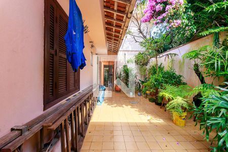 Casa à venda com 386m², 4 quartos e 4 vagasQuintal