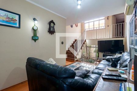 Casa à venda com 386m², 4 quartos e 4 vagasSala de TV