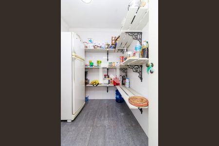 Casa à venda com 386m², 4 quartos e 4 vagasCozinha - Despensa