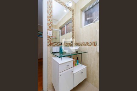 Casa à venda com 386m², 4 quartos e 4 vagasBanheiro 3