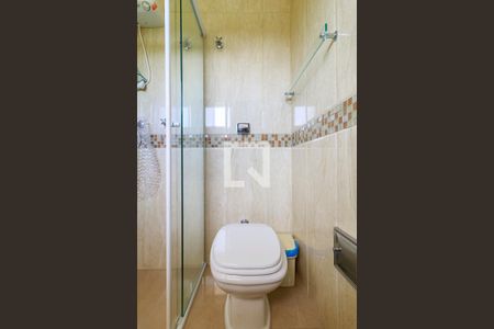 Casa à venda com 386m², 4 quartos e 4 vagasSuíte 1 - Banheiro